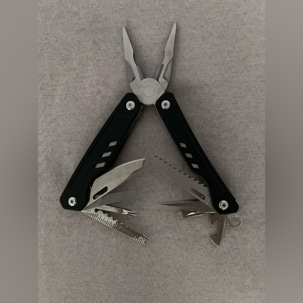 Ozark Trail 17-in-1 Multitool